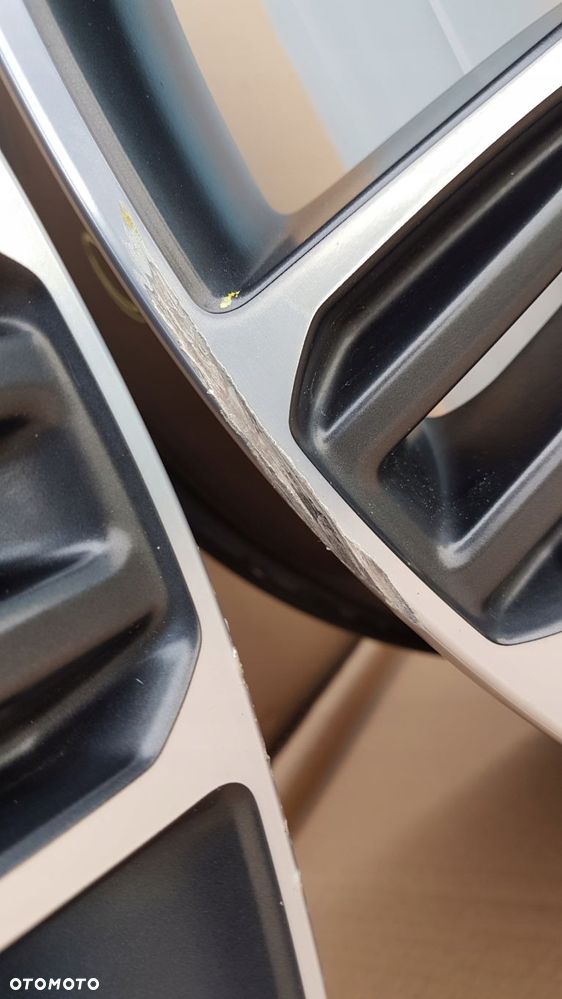 felgi land rover velar sport 9jx22 et45 oryginał - 11