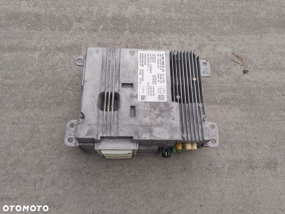 Mercedes W907 Radioodtwarzacz CD Stereo A9079009103 - 1