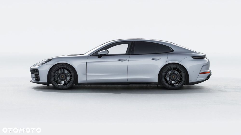 Porsche Panamera - 4
