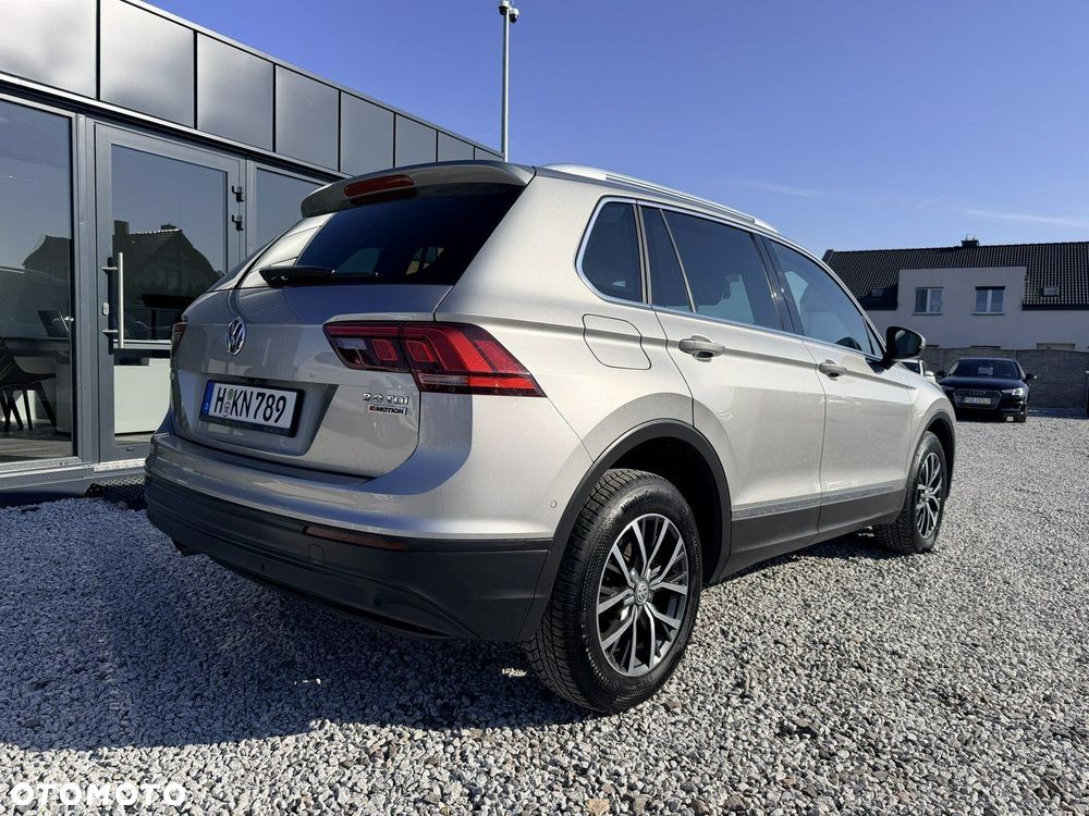 Volkswagen Tiguan - 4
