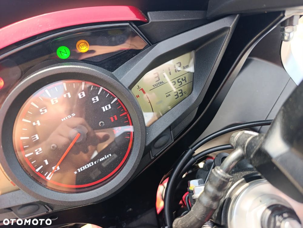 Honda VFR - 14