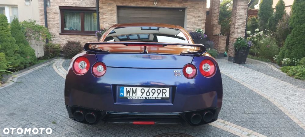 Nissan GT-R Black Edition - 10