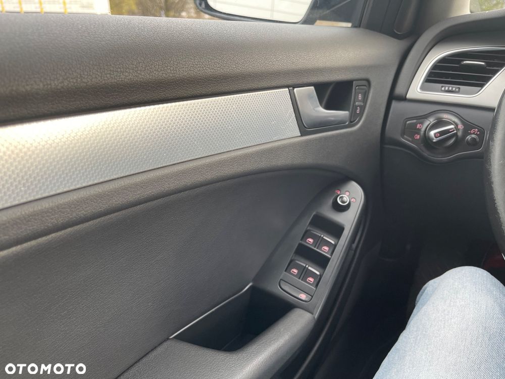Audi A4 Limousine 2.0 TFSI quattro S tronic Attraction - 12