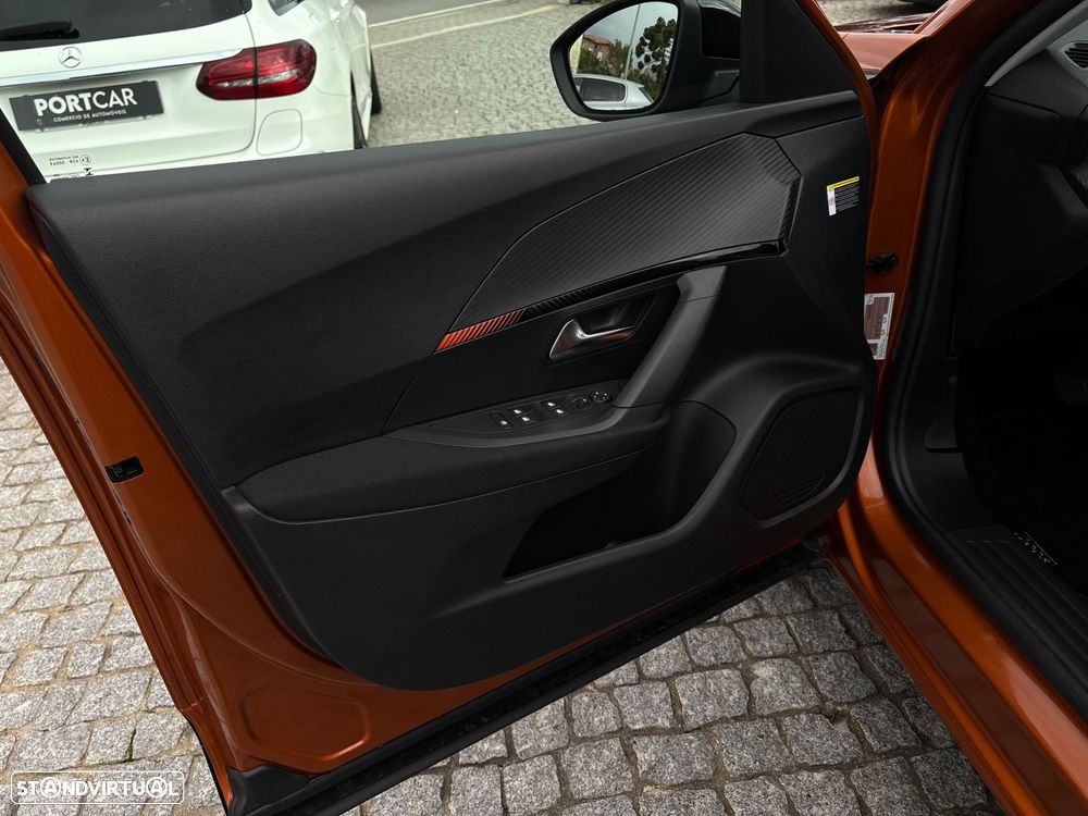 Peugeot e-2008 50 kWh Active Pack - 13