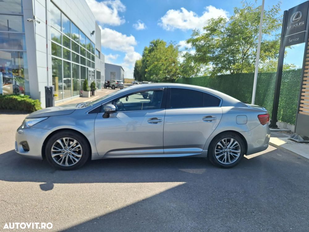 Toyota Avensis 2.0 D-4D Elegance - 1