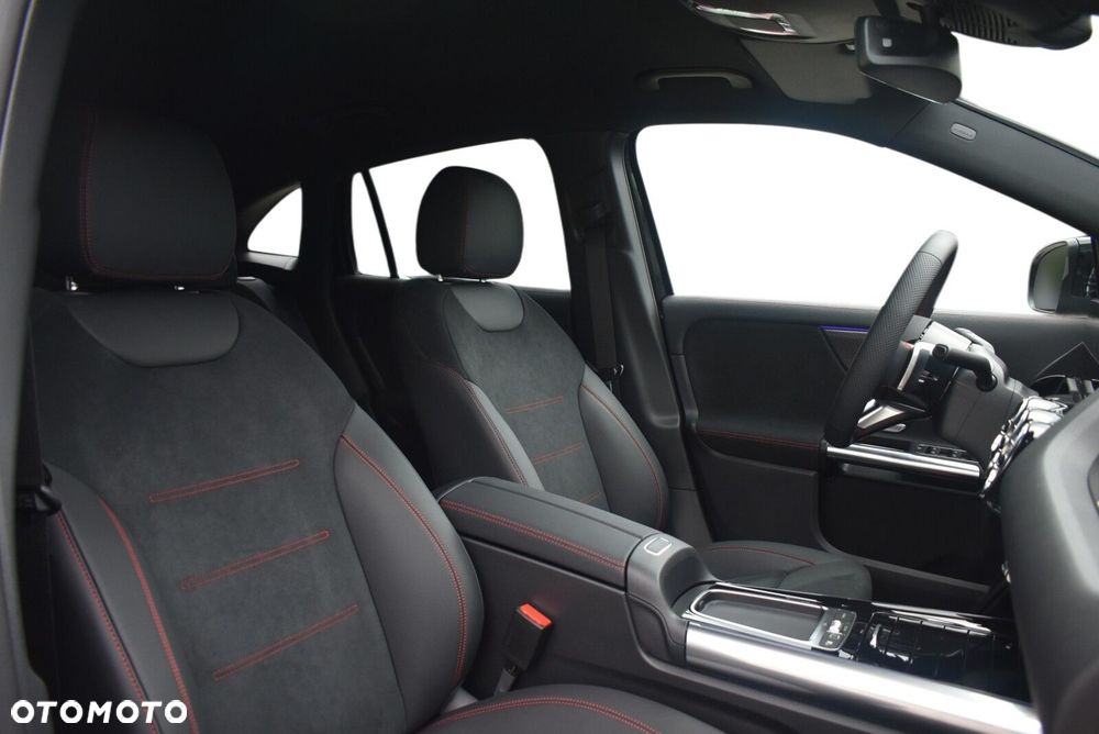 Mercedes-Benz GLA 200 d AMG Line 8G-DCT - 9