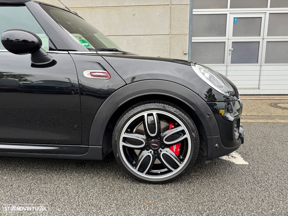 MINI Cabrio John Cooper Works Auto Desportiva - 20