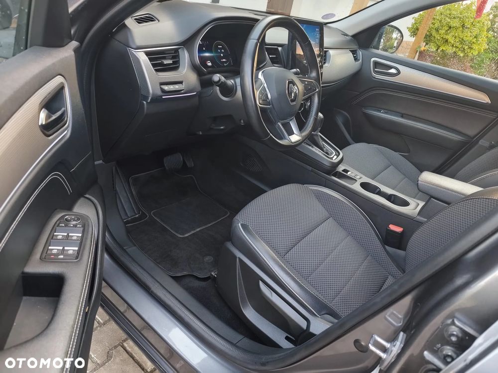 Renault Arkana E-TECH Full 145 Techno - 9