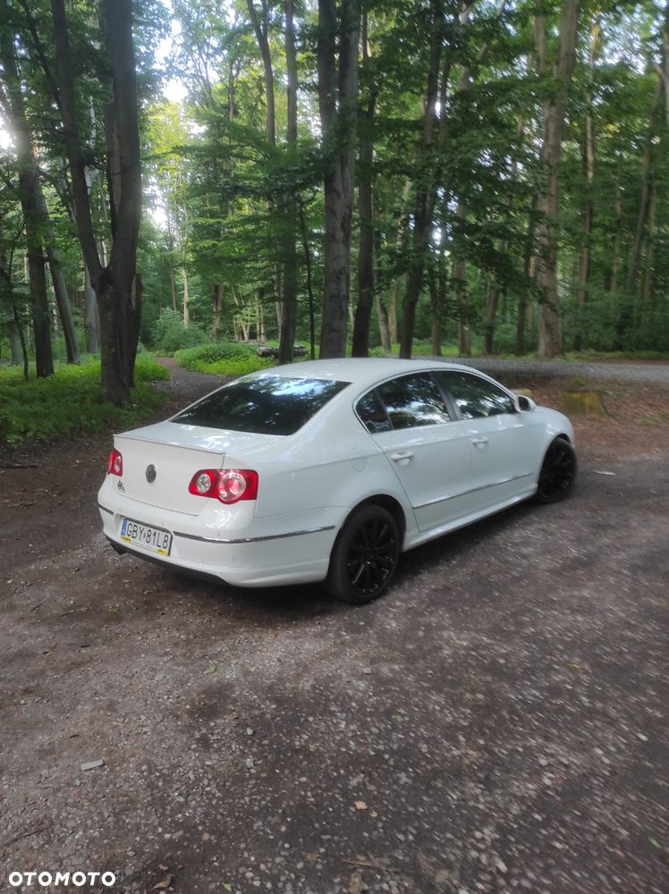 Volkswagen Passat - 3