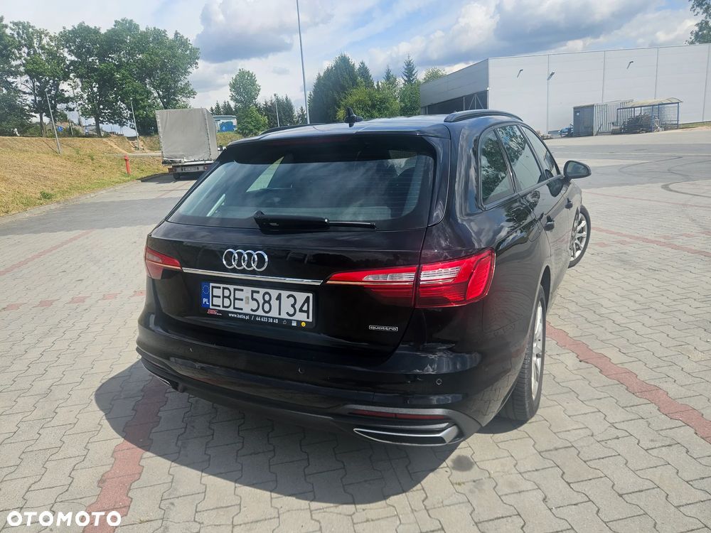 Audi A4 Avant 40 TDI quattro S tronic advanced - 24