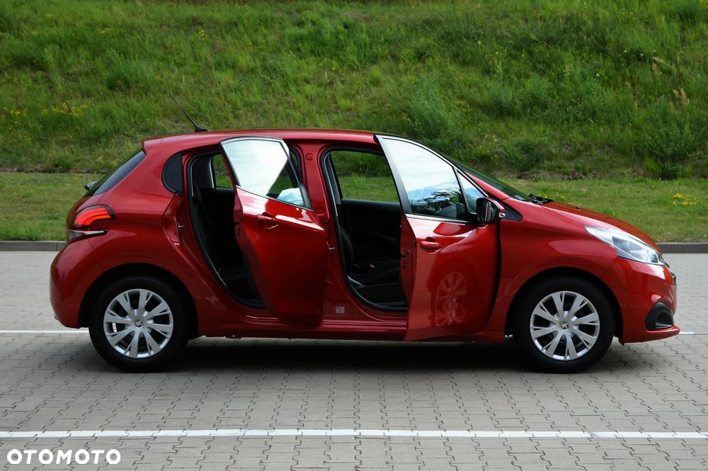 Peugeot 208 1.2 PureTech Allure - 28