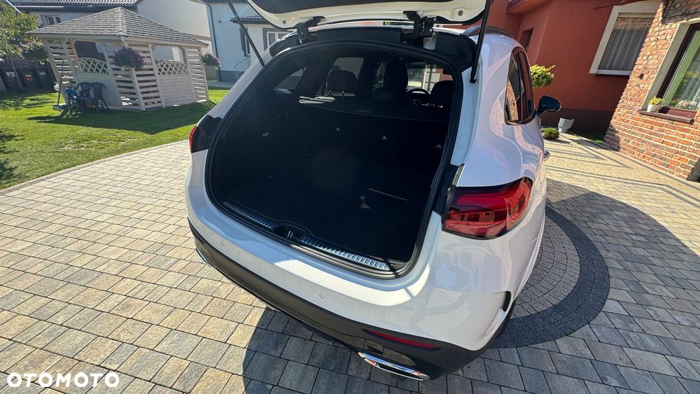Mercedes-Benz GLC - 25