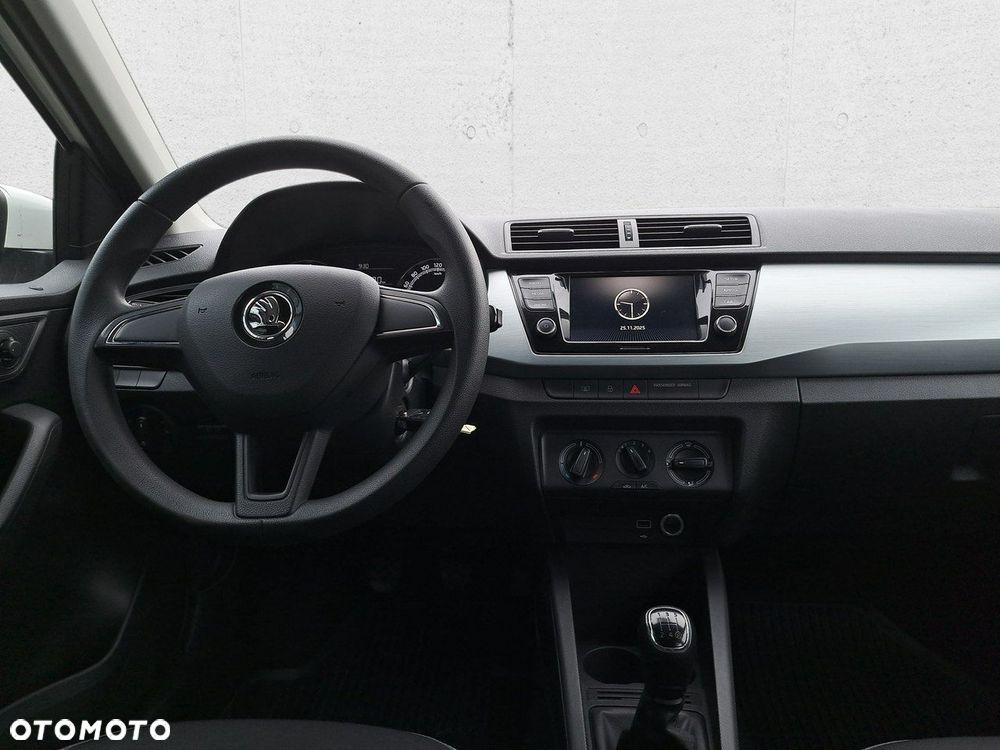 Skoda Fabia - 12