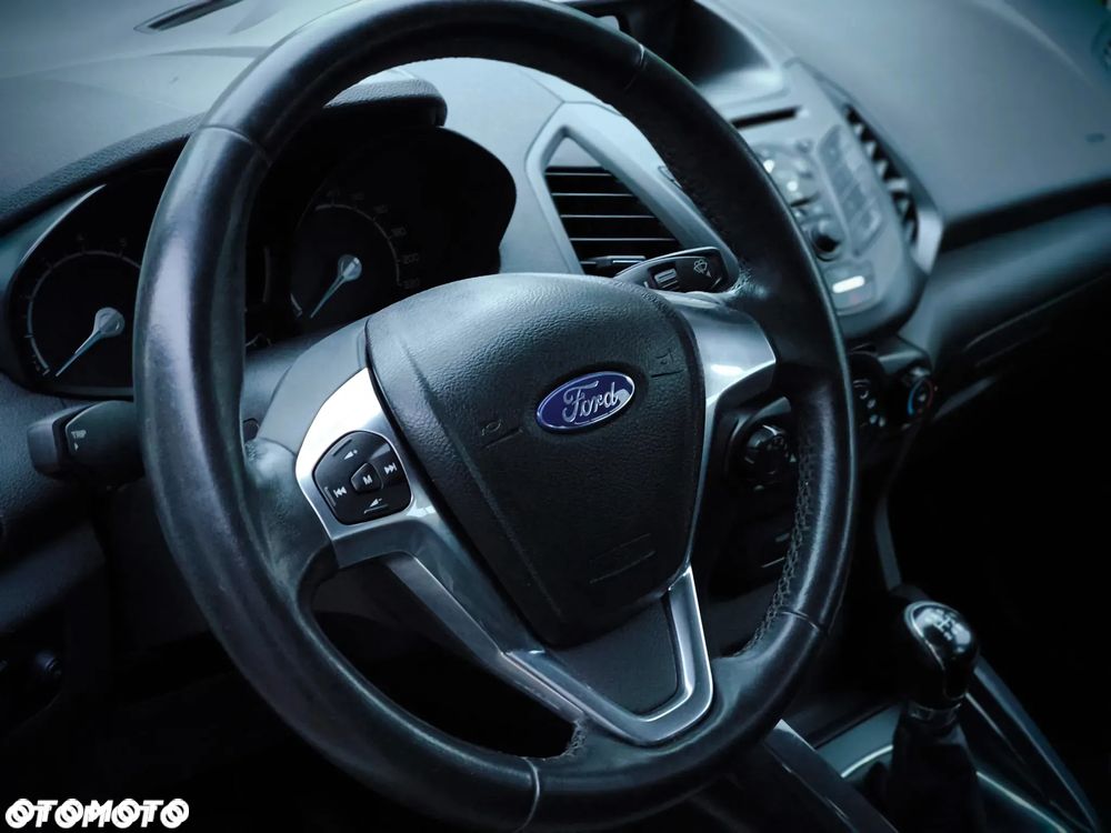 Ford EcoSport - 12