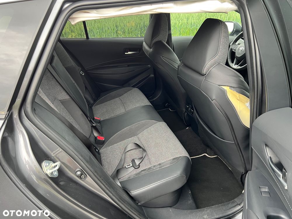 Toyota Corolla 1.8 Business Edition - 15
