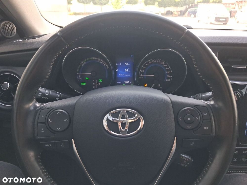 Toyota Auris - 18