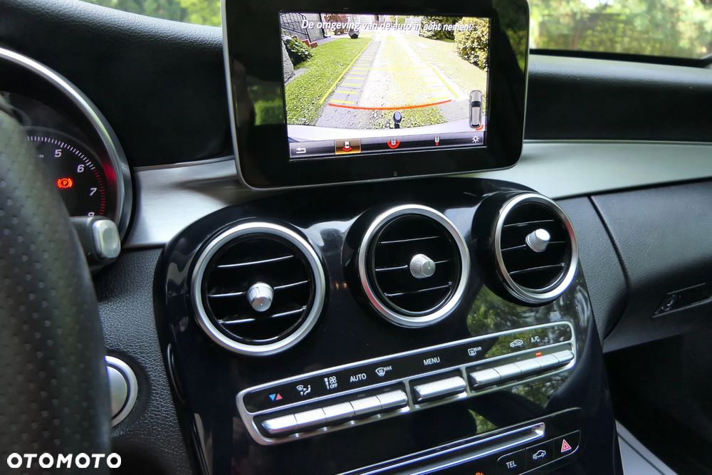 Mercedes-Benz Klasa C 180 7G-TRONIC Edition 1 - 25