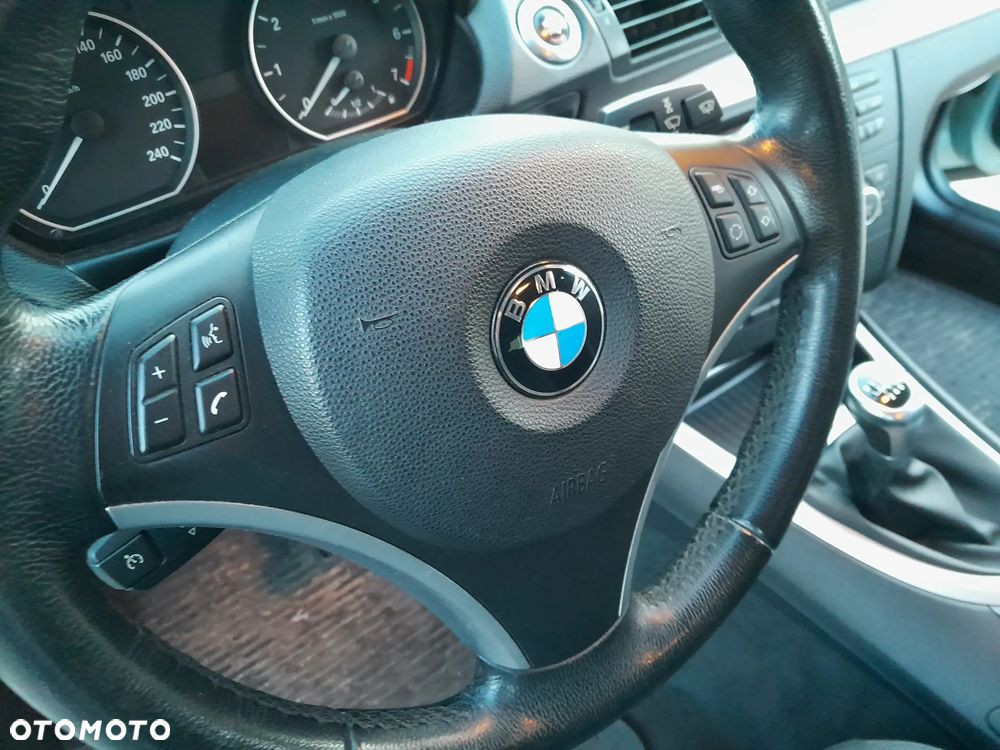 BMW Seria 1 118i Edition Sport - 23