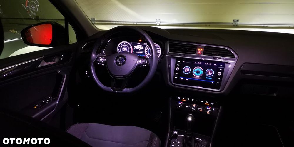 Volkswagen Tiguan - 9