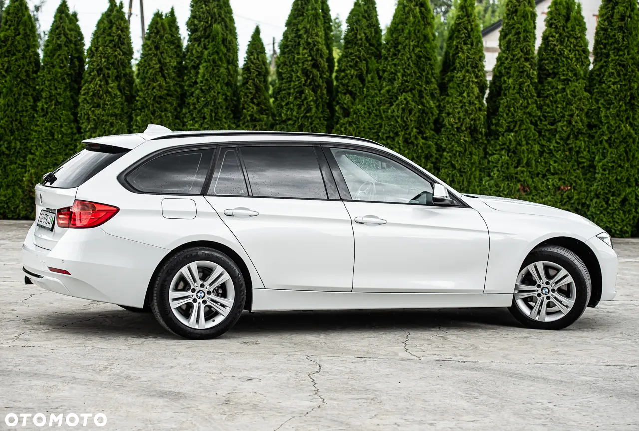 BMW Seria 3 320d Touring xDrive Sport Line - 14
