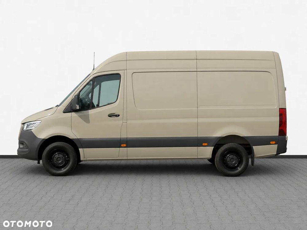 Mercedes-Benz Sprinter - 4