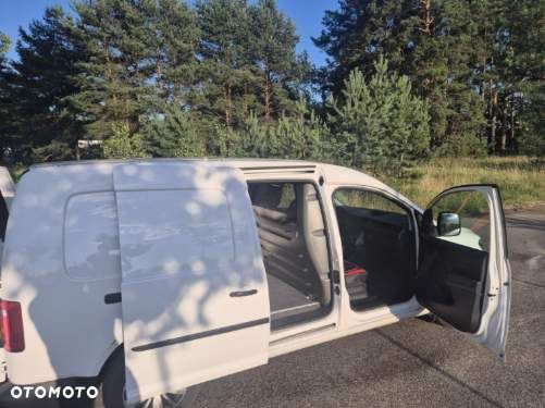 Volkswagen Caddy Maxi - 6