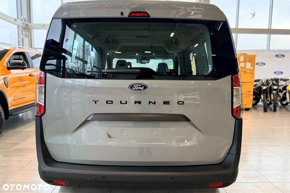 Ford Tourneo Courier - 8