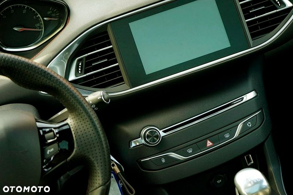 Peugeot 308 - 30