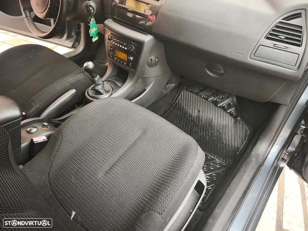 Citroën C4 1.6 HDi 110 VTR Pack - 28