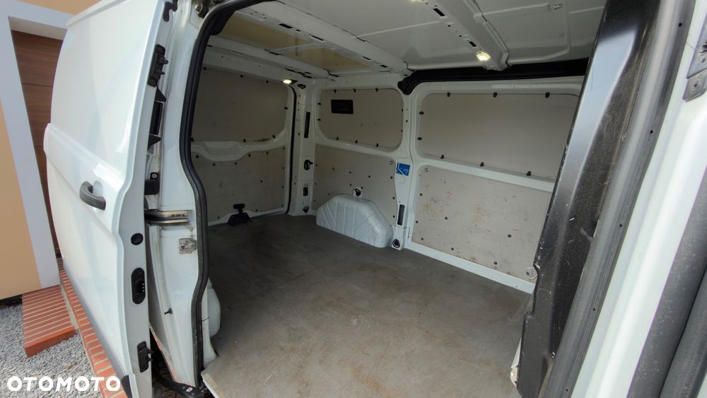 Ford Transit Custom - 12