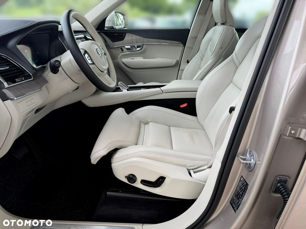 Volvo XC 90 - 16