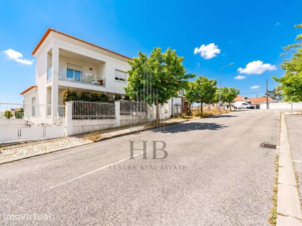Exclusiva Moradia T4 com Piscina e Jardim Privativo | Sintra |Maniq... - Grande imagem: 5/60