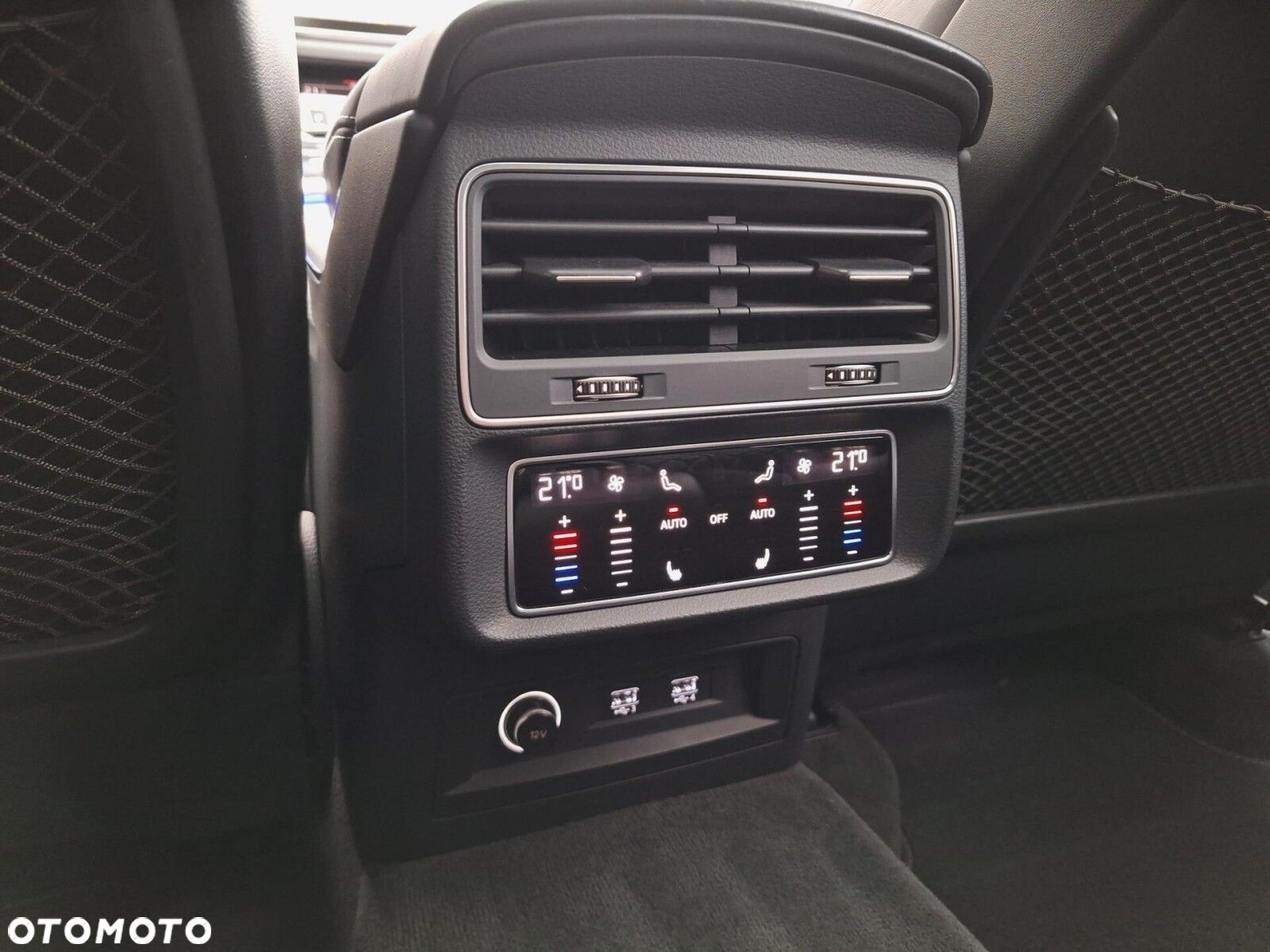 Audi SQ8 - 23