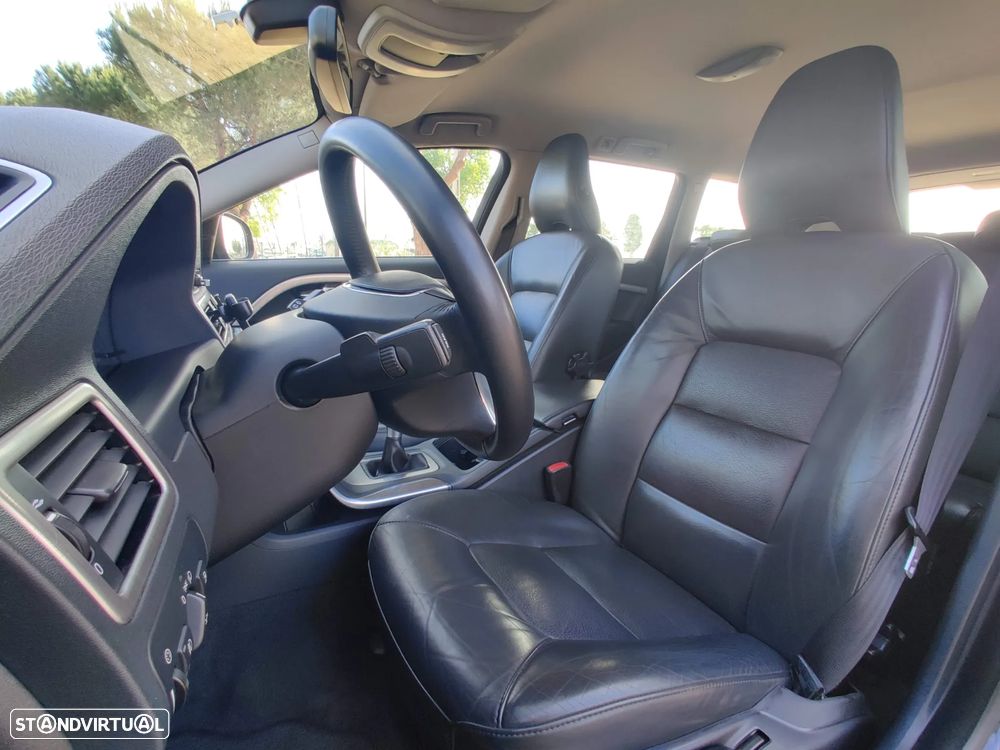 Volvo V70 2.0 D3 Momentum Start/Stop - 23