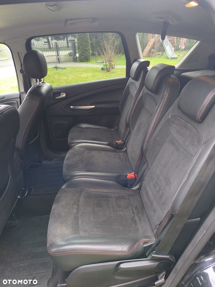 Ford S-Max - 1