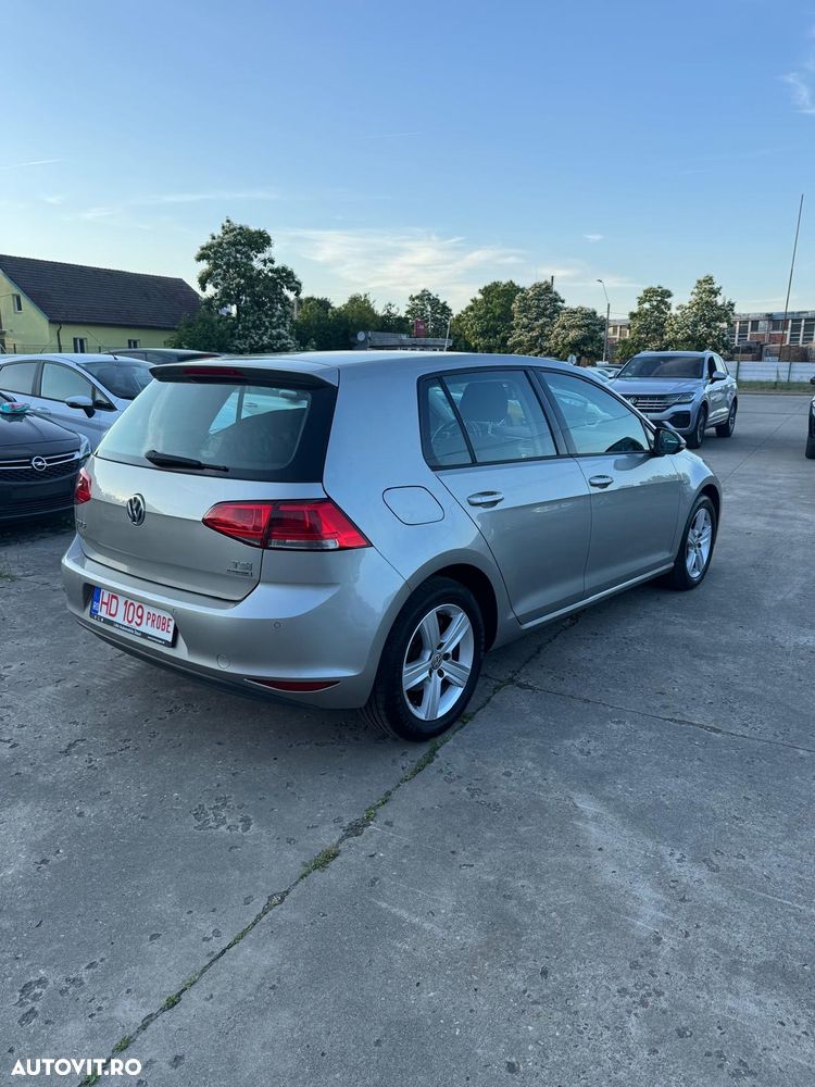 Volkswagen Golf 1.2 TSI BlueMotion Technology Comfortline - 4
