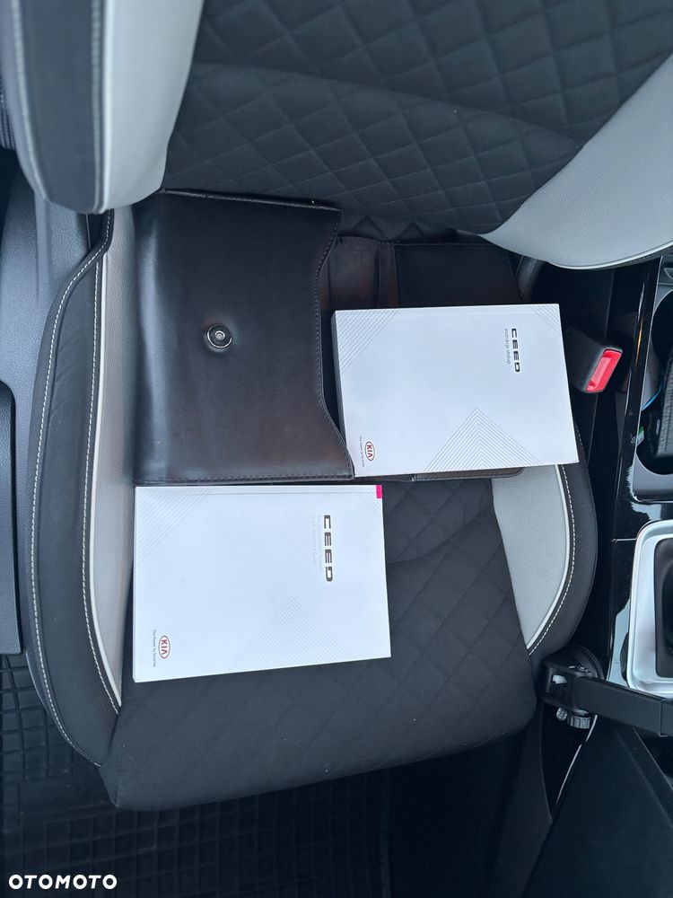 Kia ProCeed 1.5 T-GDI GT Line DCT - 16