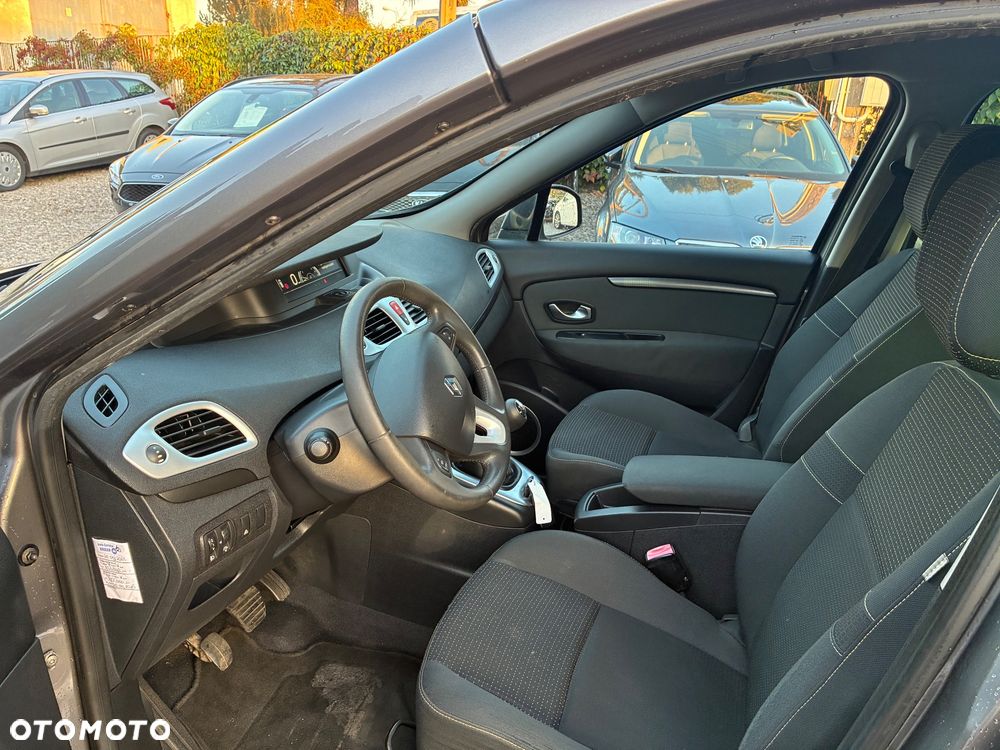 Renault Scenic 1.6 16V 110 Authentique - 9