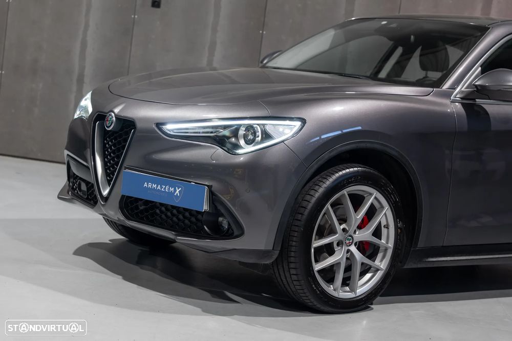 Alfa Romeo Stelvio 2.2 D Veloce Q4 AT8 - 2
