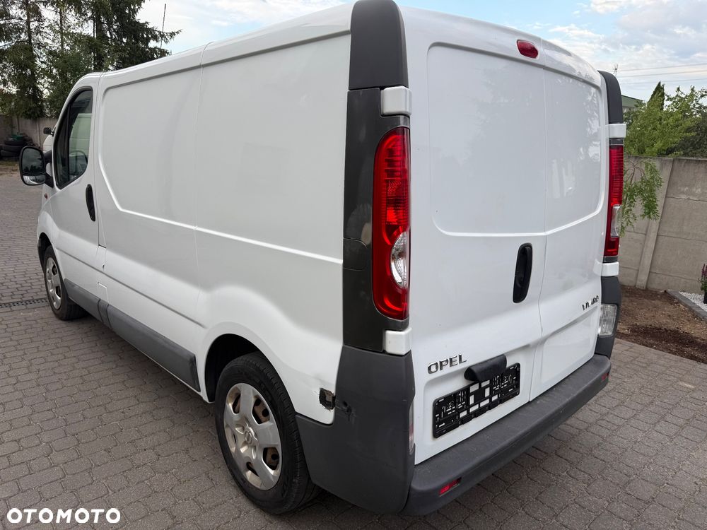 Opel Vivaro - 2