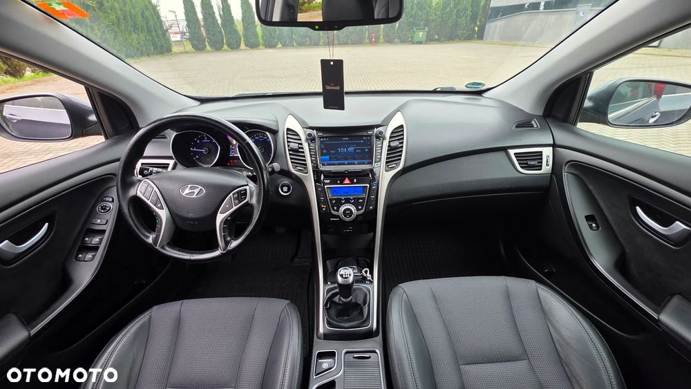 Hyundai i30 blue 1.6 CRDi Premium - 33