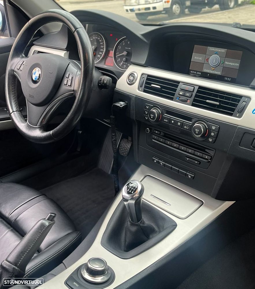 BMW 330 i - 15