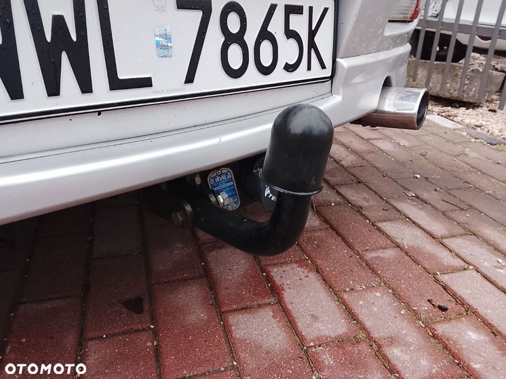 Mitsubishi Space Runner - 10