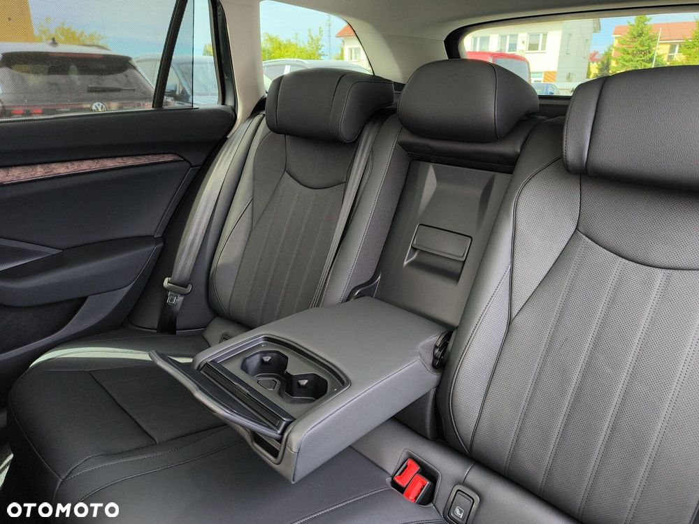 Skoda Superb 2.0 TSI 4x4 L&K DSG - 18