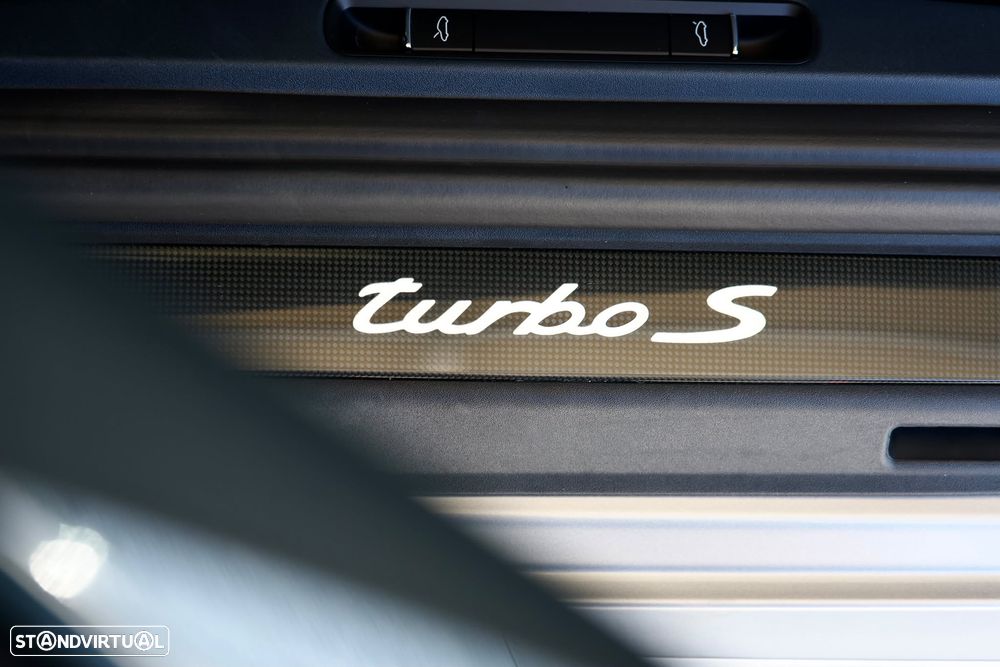 Porsche 911 (991) Turbo S PDK - 7