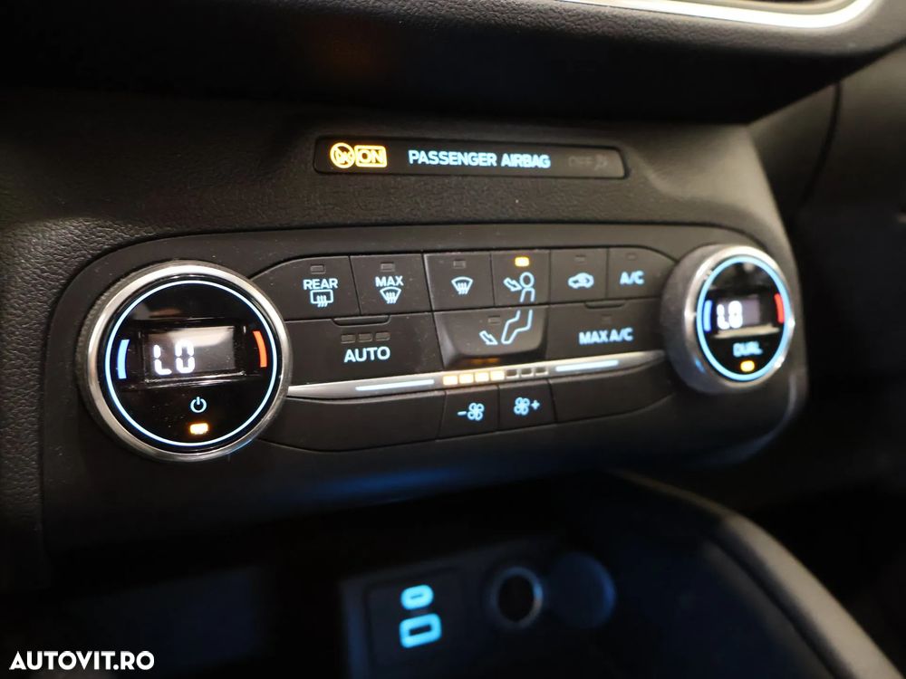 Ford Kuga 1.5 EcoBoost FWD ST-Line - 11