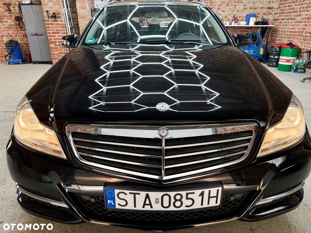Mercedes-Benz Klasa C 180 (BlueEFFICIENCY) Elegance - 1