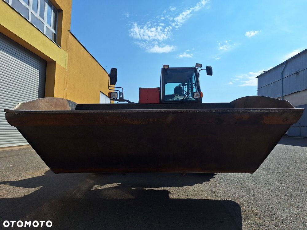 Manitou Mt 835 - 25