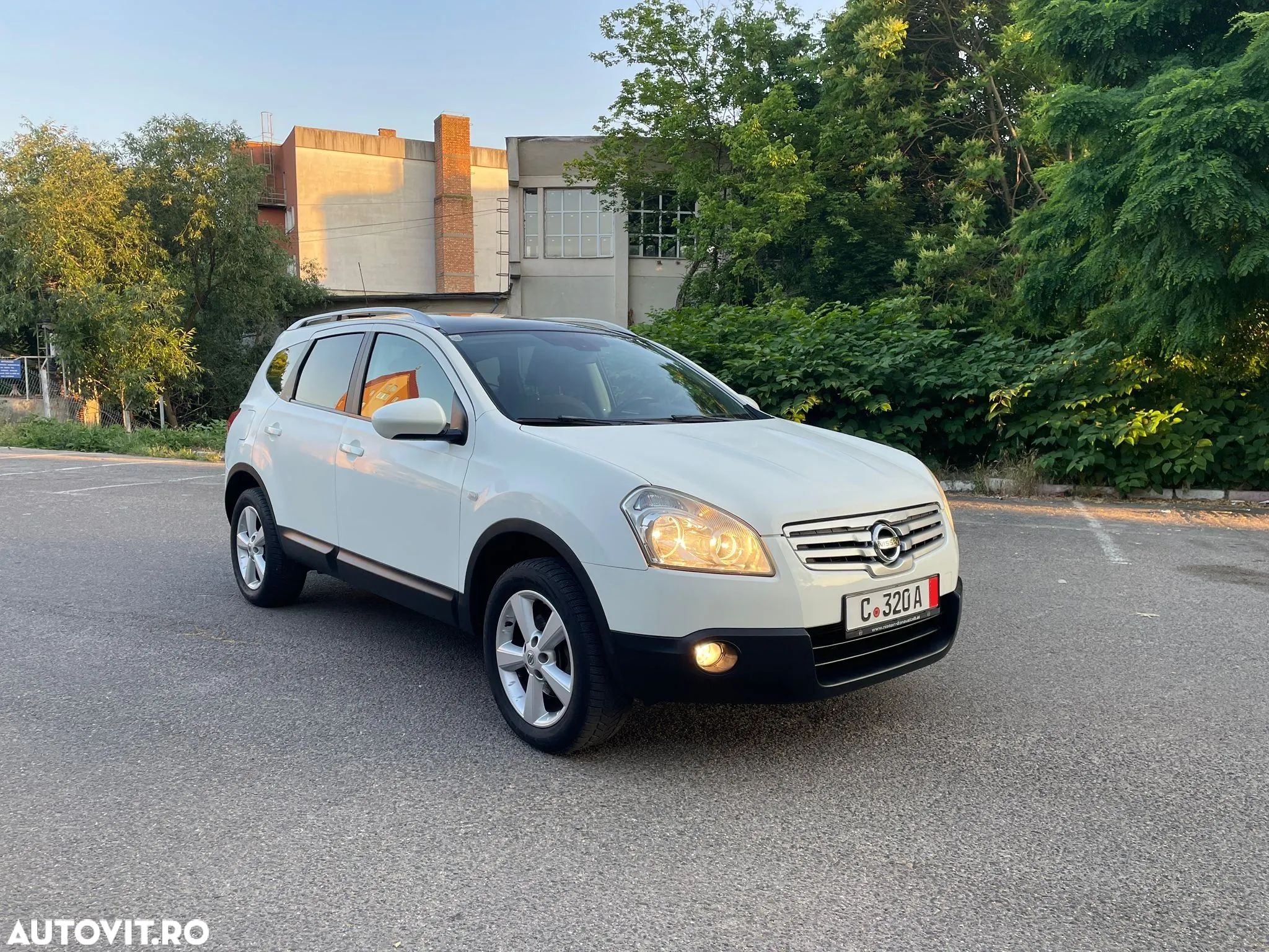 Nissan Qashqai+2 2.0 Tekna - 1