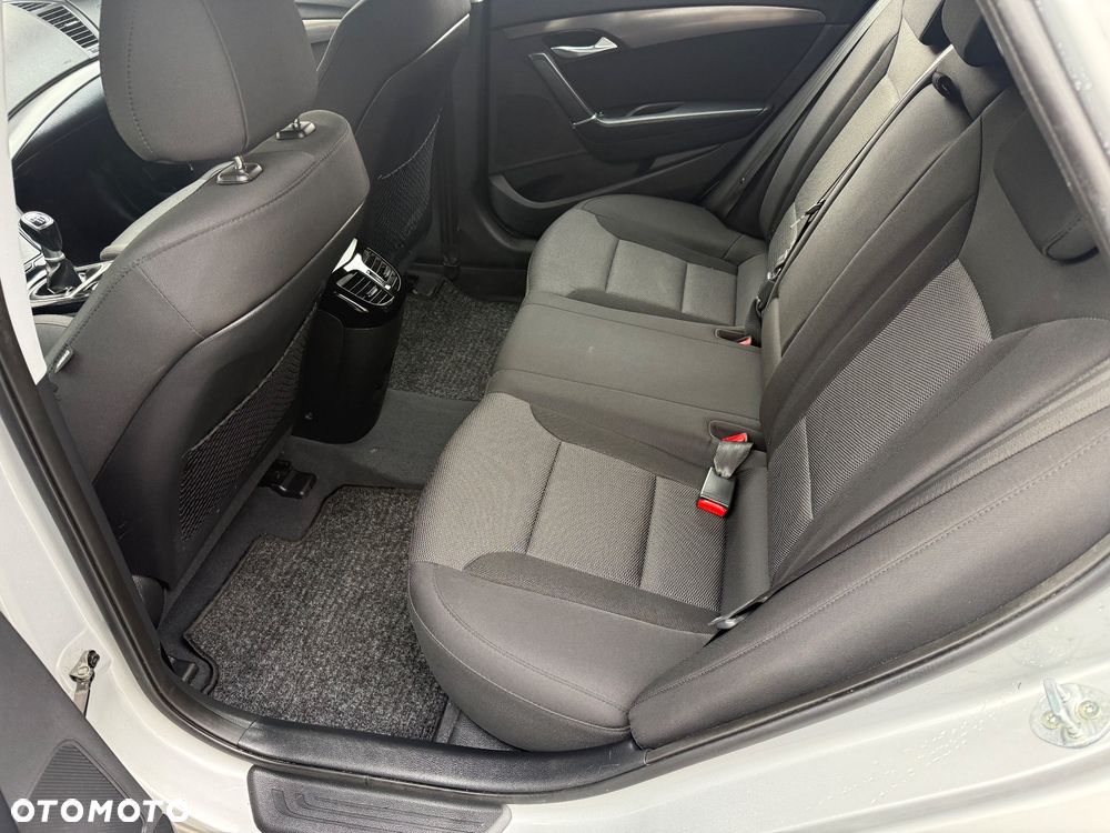Hyundai i40 1.7 CRDi Premium - 16